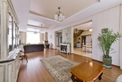 Дом на Рябиновой