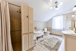 Дом на Рябиновой