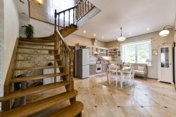 Дом на Рябиновой